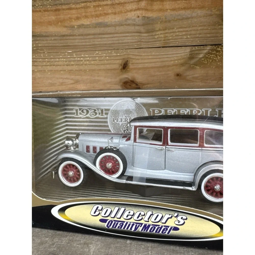 Anson Prestige Edition Collectible Quality Model Car 1931 PeerLess 1/18, IN BOX!